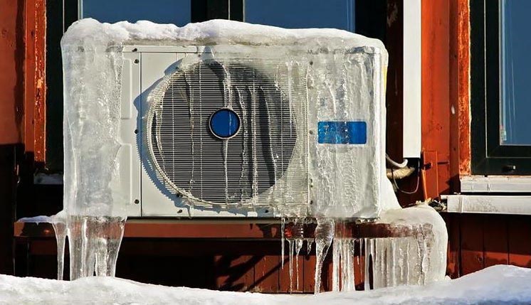 Експлуатація кондиціонера в зимовий період: обігрів та охолодження при низьких температурах